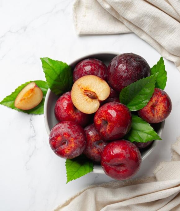 Plum1