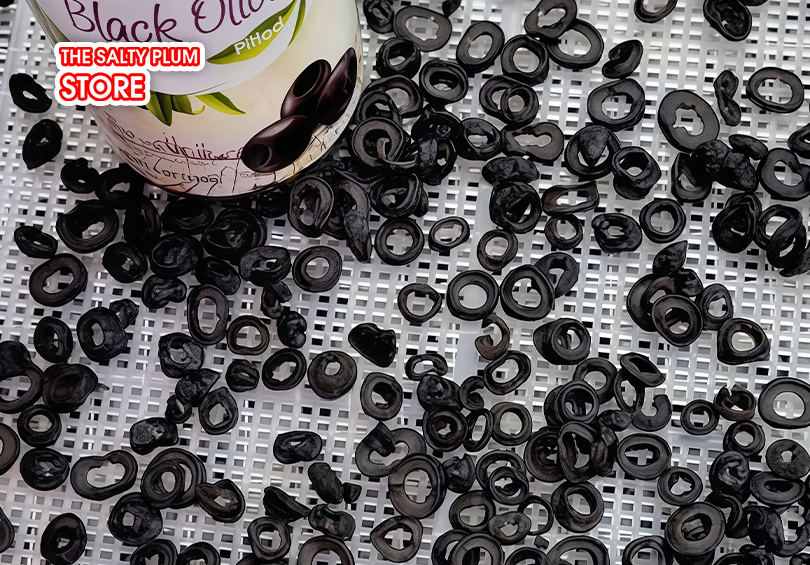 Let the olives cool fully before grinding